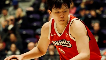 杨瀚森13+7+2+3帽5失误5犯规 难阻混音惜败湖人吞3连败